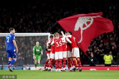 福登欧冠闪耀，助曼城2-0胜那不勒斯展现新一代核心风采